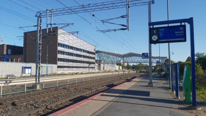 Kuva Lempäälän asemalaiturista.