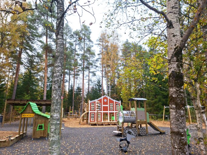 Paunun leikkipaikka